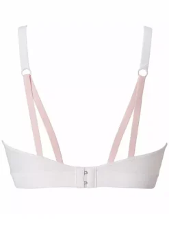 Triumph Free Motion Non-Underwired Sports Bra -Modish Dress Up Triumph Free Motion Non Underwired Sports Bra799643FRSC W01