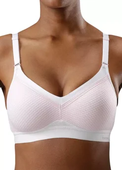 Triumph Free Motion Non-Underwired Sports Bra -Modish Dress Up Triumph Free Motion Non Underwired Sports Bra799643FRSP
