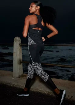 Active By LASCANA Reflective Print Racerback Running Top -Modish Dress Up active by LASCANA Reflective Print Racerback Running Top46748843FRSP W02